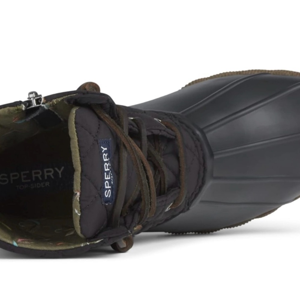 Sperry®
Saltwater Quilted Nylon Boots - Picture 5 of 6